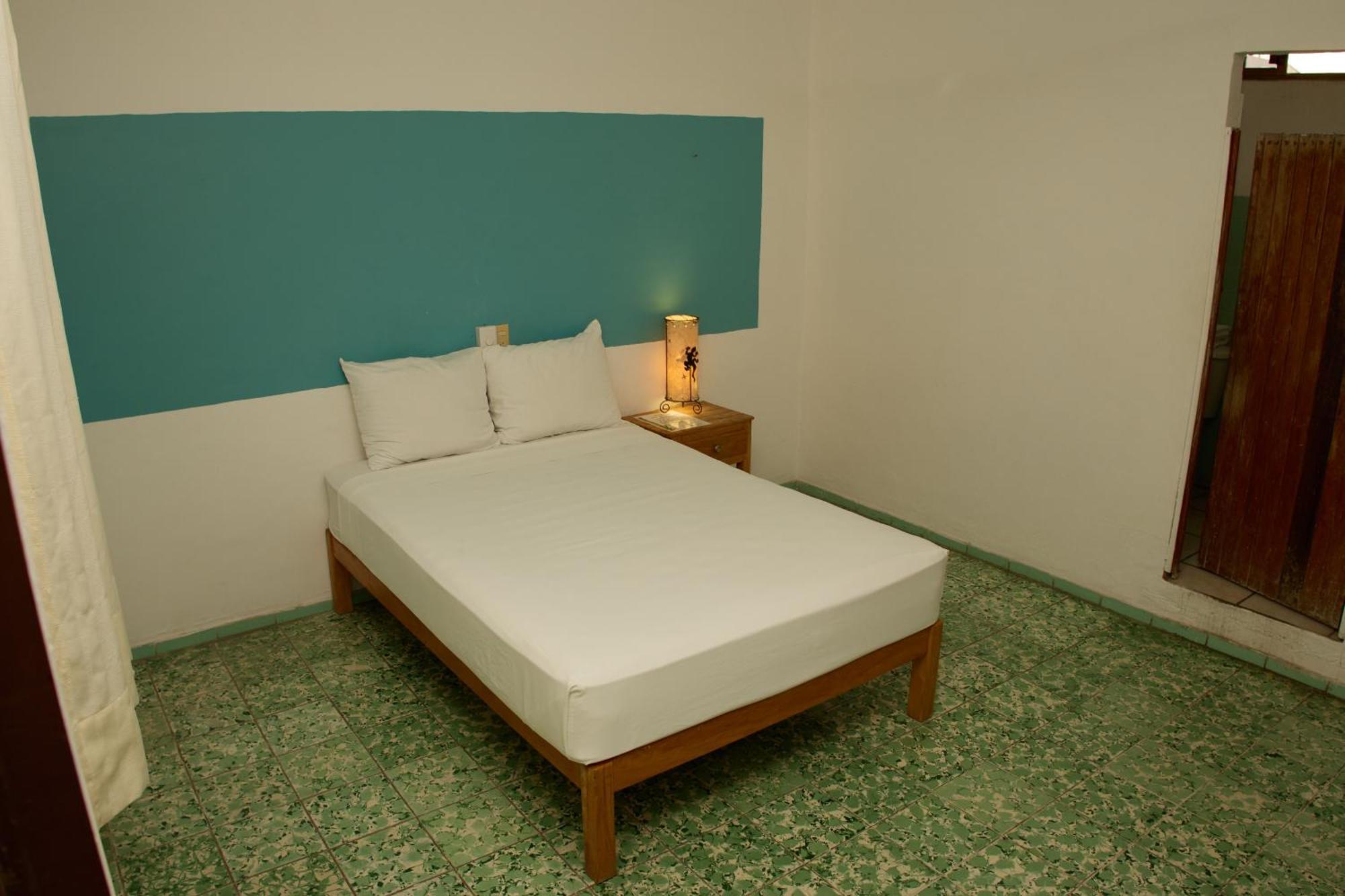 Hotel San Lorenzo Barra de Navidad Εξωτερικό φωτογραφία