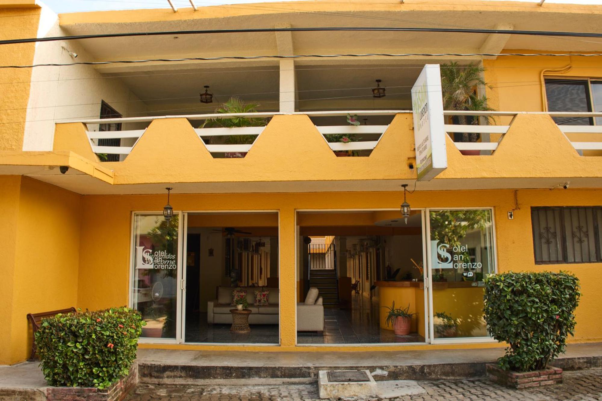 Hotel San Lorenzo Barra de Navidad Εξωτερικό φωτογραφία