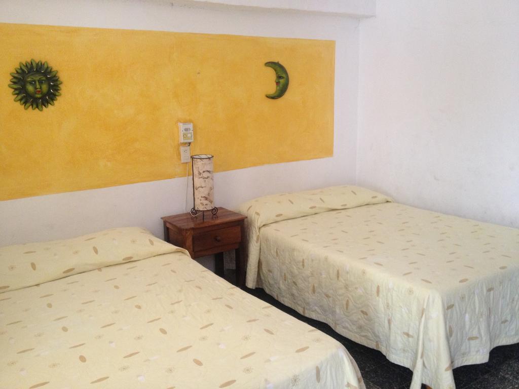 Hotel San Lorenzo Barra de Navidad Δωμάτιο φωτογραφία