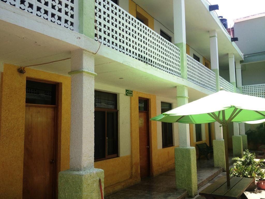 Hotel San Lorenzo Barra de Navidad Εξωτερικό φωτογραφία