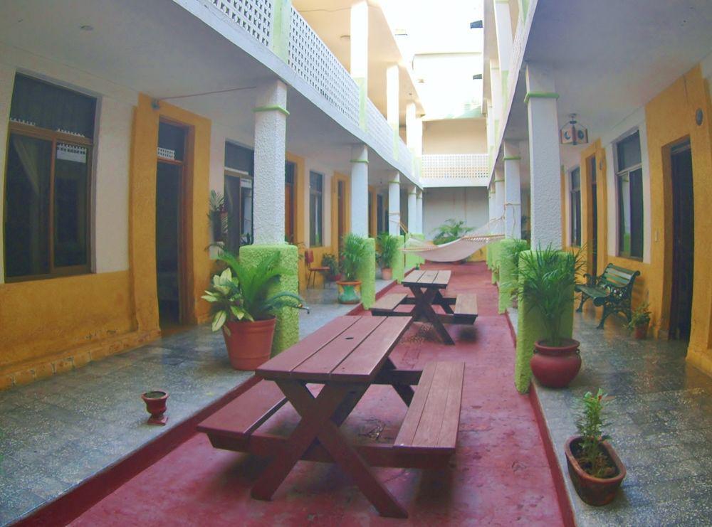 Hotel San Lorenzo Barra de Navidad Εξωτερικό φωτογραφία