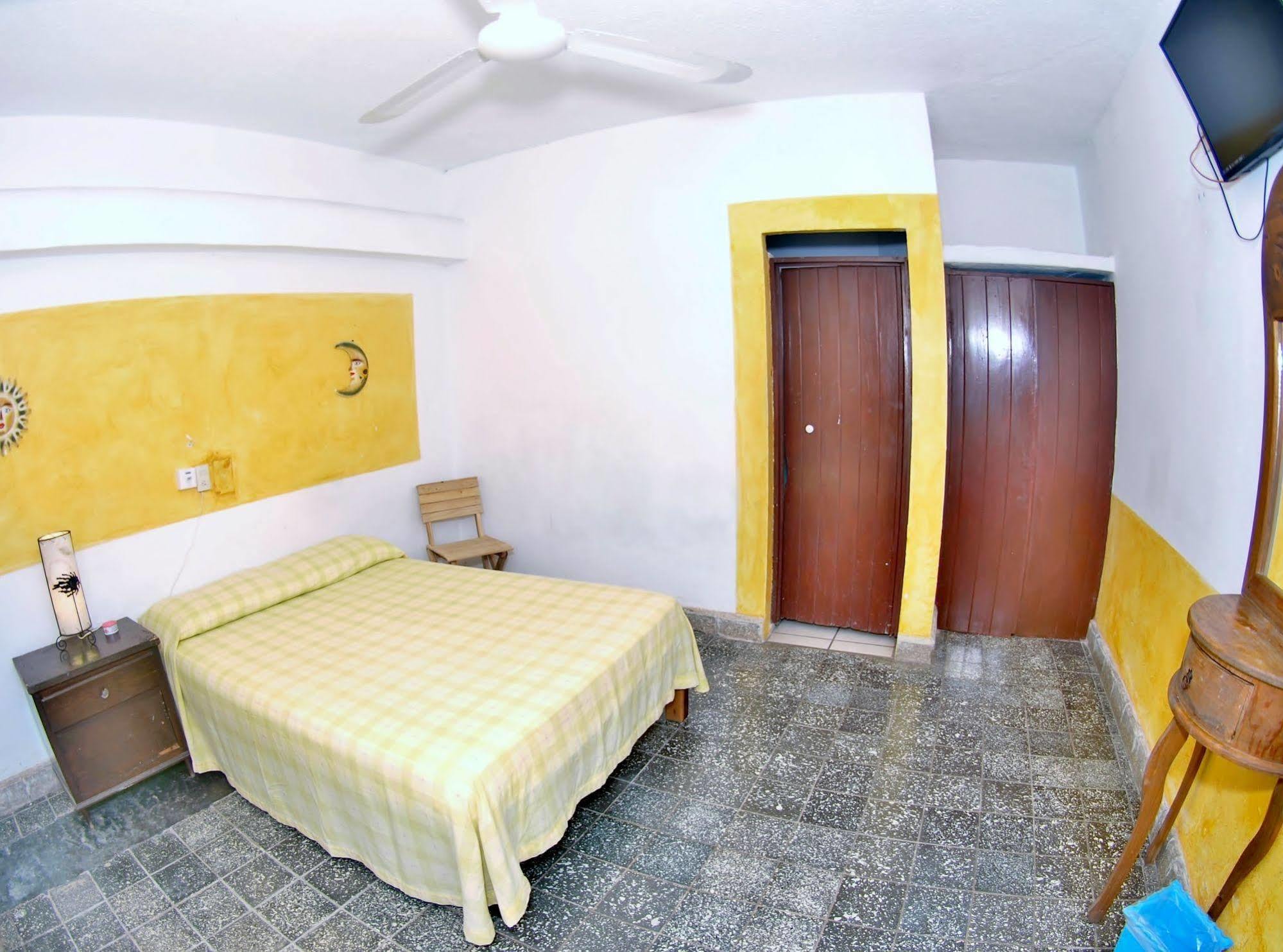 Hotel San Lorenzo Barra de Navidad Εξωτερικό φωτογραφία