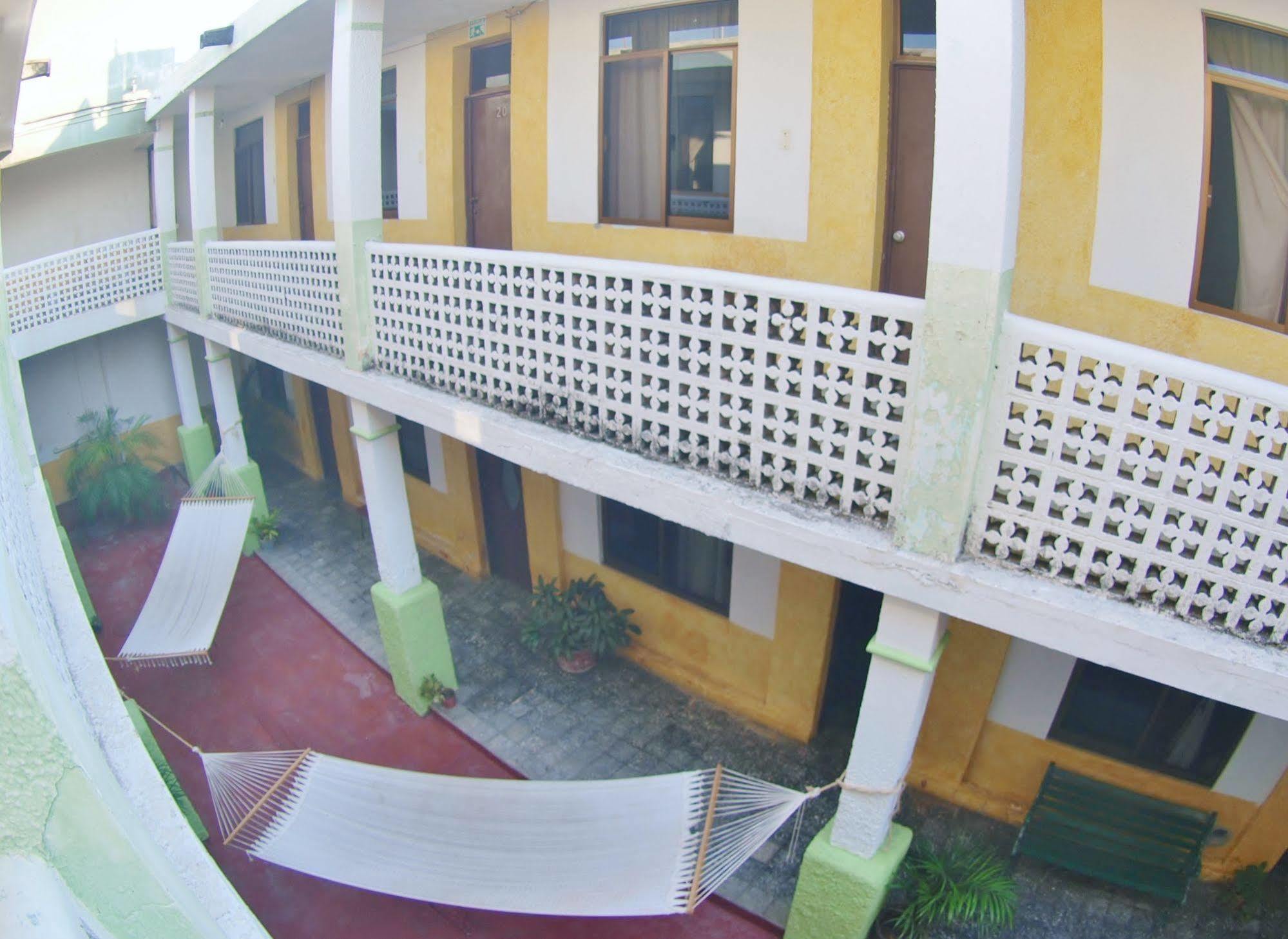 Hotel San Lorenzo Barra de Navidad Εξωτερικό φωτογραφία